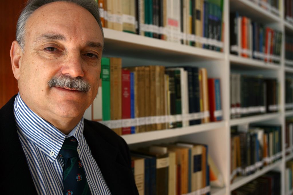 É uma inversão de lógica ao invés de a testemunha ir à delegacia, a polícia vai atrás dele. É uma sugestão que nasceu dos próprios policiais e que vai permitir que vários inquéritos possam ser encerrados em até um dia.Jacinto Nelson de Miranda Coutinho, advogado | Priscila Forone/Gazetado Povo