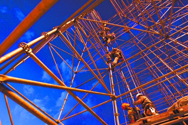 Palco foi montado em três dias: 50 toneladas de equipamentos |