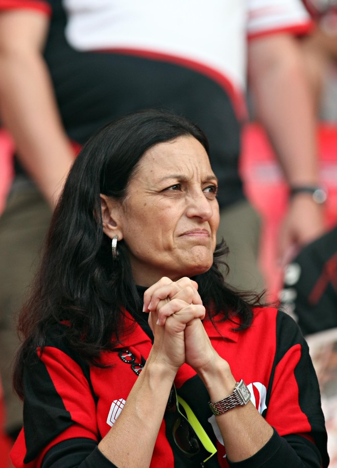 Torcedora do Atlético nervosa com o desempenho time na Arena. Estreia preocupante | 