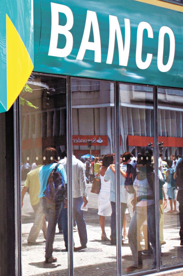 Relações entre bancos e clientes estão na mira do STJ | Vanderlei Almeida/ AFP