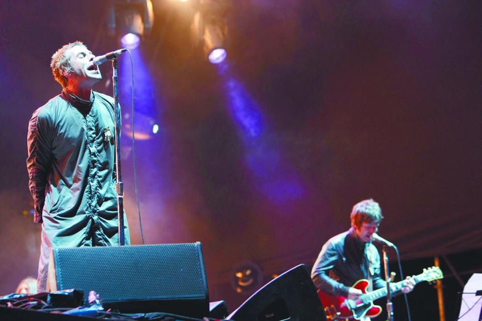 Liam Gallagher: Não me incomodam de jeito nenhum os pedidos de fotos e autógrafos. Só leva cinco minutos. Eu tiro fotos, eles compram meus discos. Eles me dão uma vida boa, é isso | Antônio Costa/Gazeta do Povo