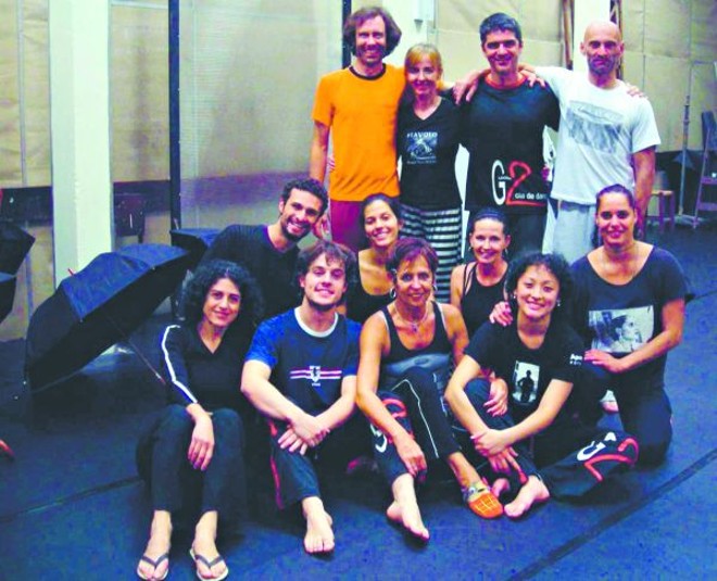 Bailarinos colaboraram na coreografia, assinada por Eunice Oliveira | 