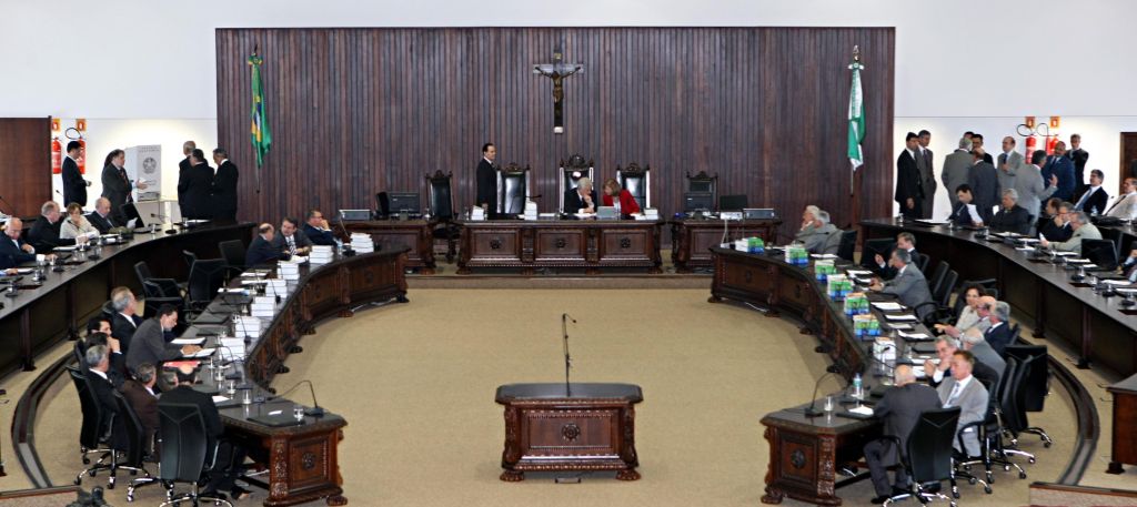 Plenário do Tribunal de Justiça: TJ vai apreciar um incidente de constitucionalidade sobre a compensação de precatórios por parte do estado | Albari Rosa/Gazeta do Povo