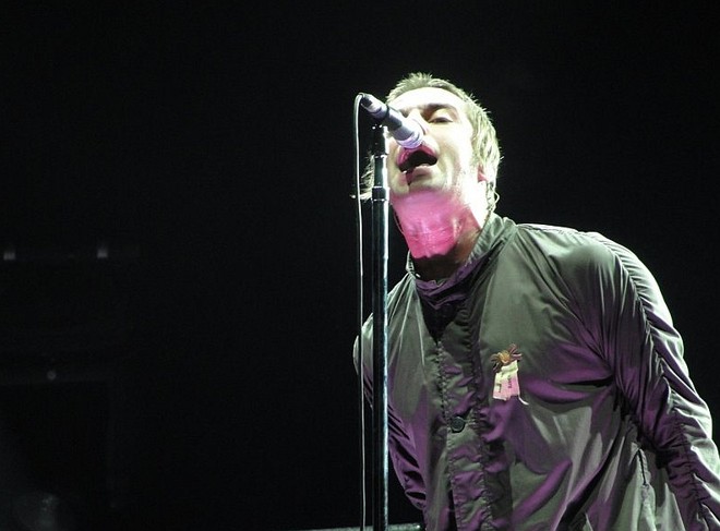 Show da banda Oasis na noite deste domingo (10), na Arena Expotrade |