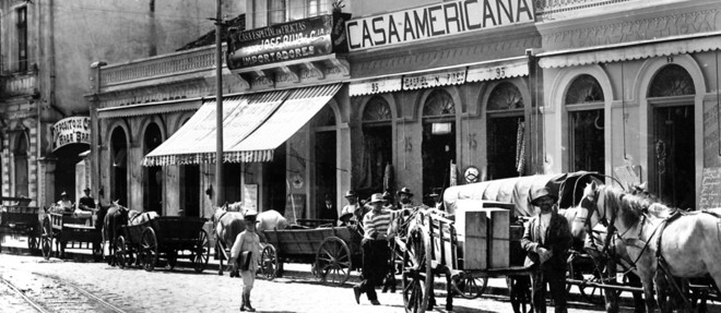 Carroças na Rua do Riachuelo, em 1916 | 