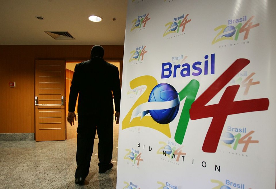 Com sede definida oficialmente no Brasil desde outubro de 2007, a Copa do Mundo de 2014 ganhará cara hoje, com a definição das 12 cidades-sede | Marcelo Elias/Gazeta do Povo