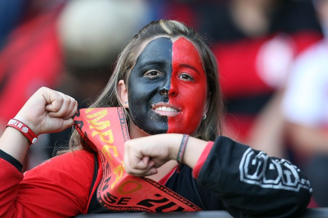 A torcida compareceu em grande número e testemunhou uma grande festa |