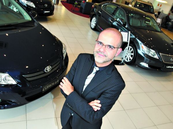 Danilo Ribeiro, da Toyota Sulpar: expectativa é manter o volume de vendas do ano passado | Ivonaldo Alexandre/Gazeta do Povo