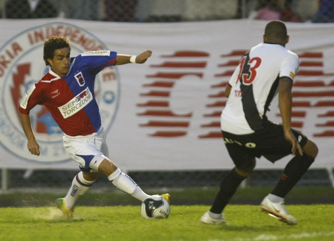 Dinelson fez sua reestreia com a camisa tricolor e já marcou um gol | 