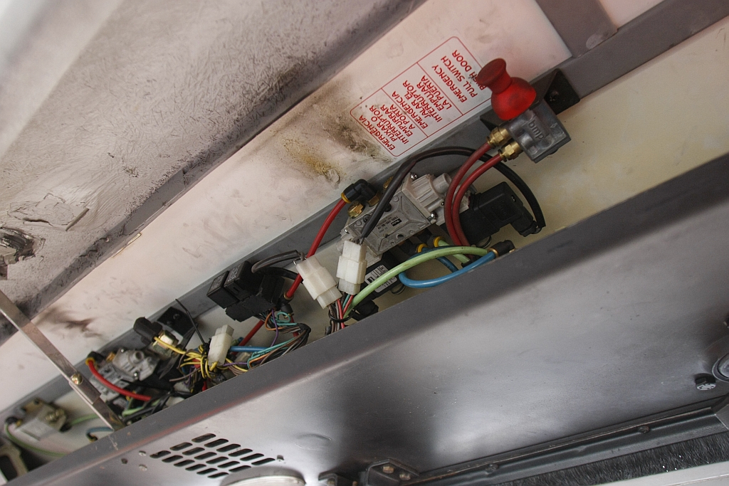 Com a adaptação, sistema só poderá ser acionado com o uso de alguma ferramenta, como chave de fenda | Daniel Derevecki/Gazeta do Povo