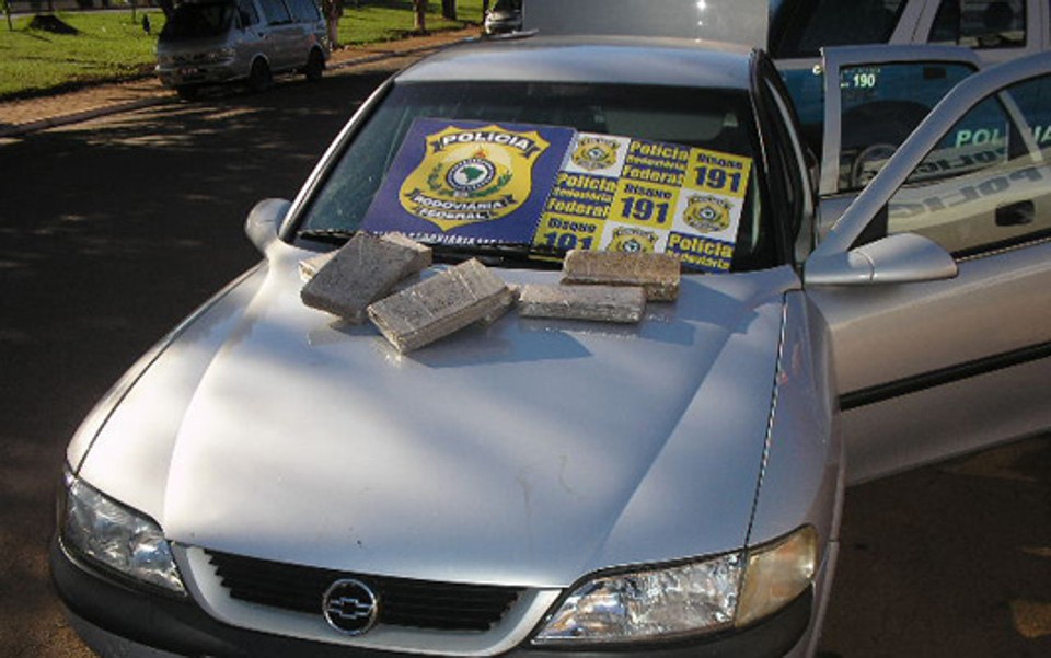 Policiais rodoviários federais apreenderam 600 kg de maconha | Divulgação/PRF