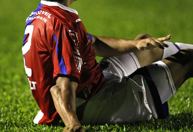 Imagem do momento em que Murilo se lesionou: Recuperação total durou três meses |