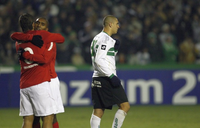 No final, porém, o argentino teve de ser a equipe gaúcha comemorar a suada classificação para a decisão | 