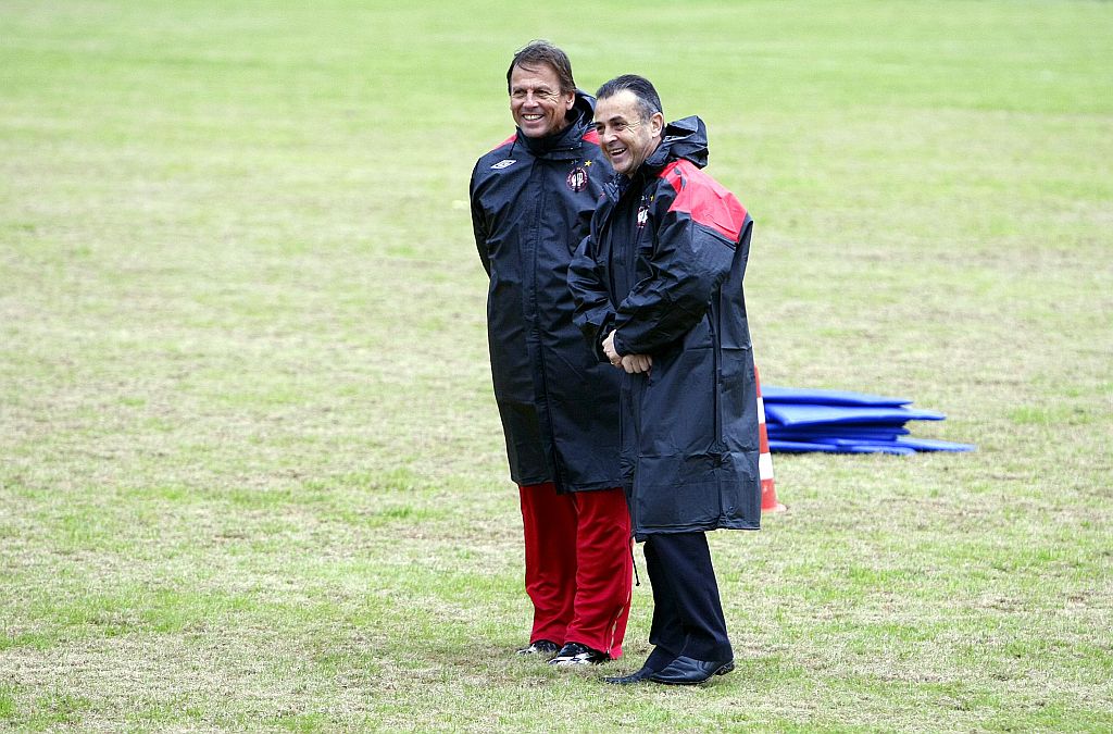 O técnico Waldemar Lemos e o ex-presidente paranista Ocimar Bolicenho, agora diretor de futebol do Atlético: avaliação conjunta do elenco rubro-negro | Valterci Santos/Gazeta do Povo