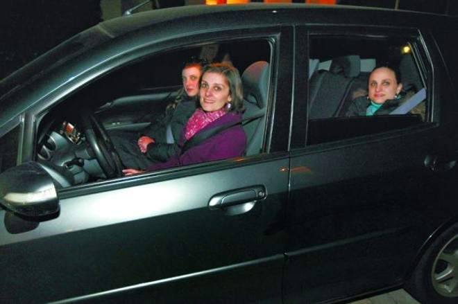 Eliane Gusi: carro usado para o transporte de três pessoas garante economia | 