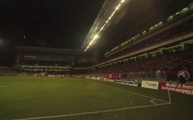 A grande noite da estreia, com as arquibancadas lotadas para ver o Atlético derrotar o Cerro Porteño | 
