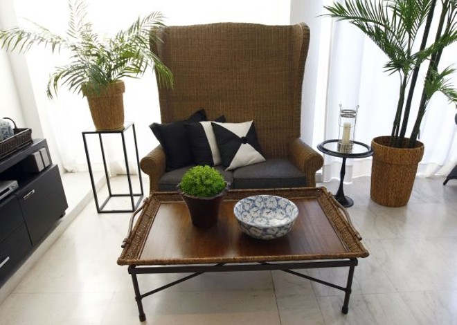 Peças em fibra e madeira para decorar ambientes de campo ou praia. R$ 2.532, na Studio Casa | 