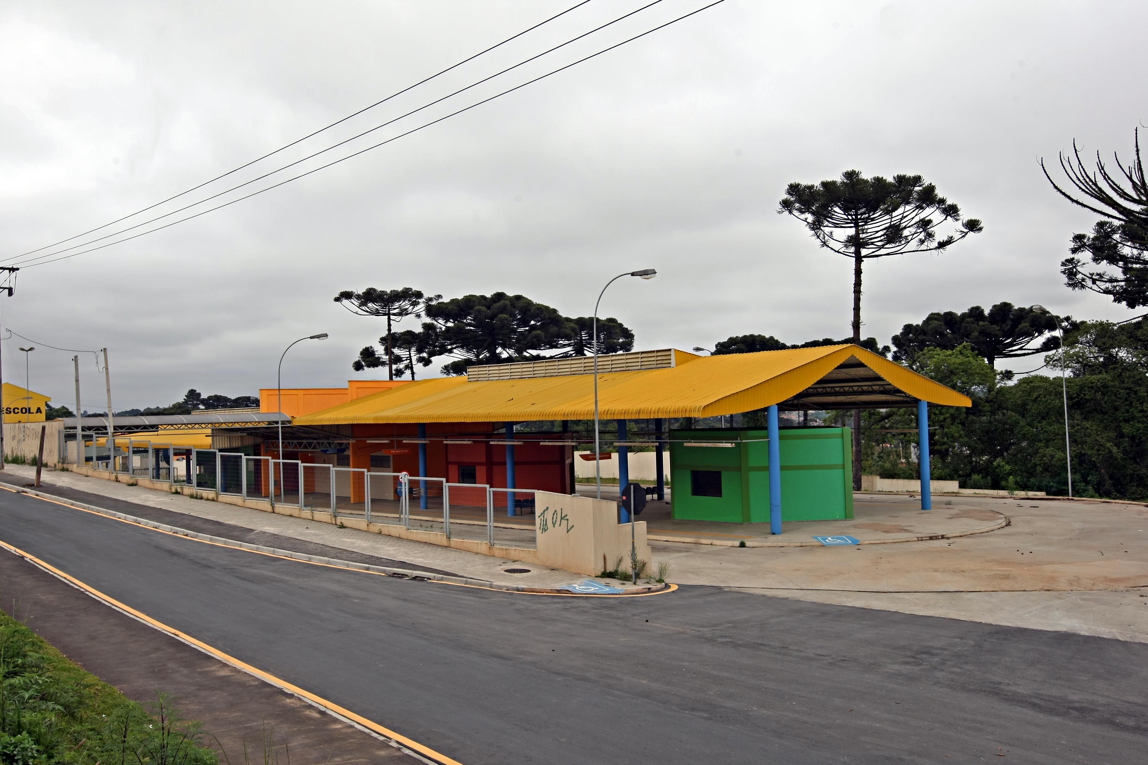 Terminal custou custou R$ 1,6 milhão e deve atender 17 mil passageiros por dia | Albari Rosa - Gazeta do Povo