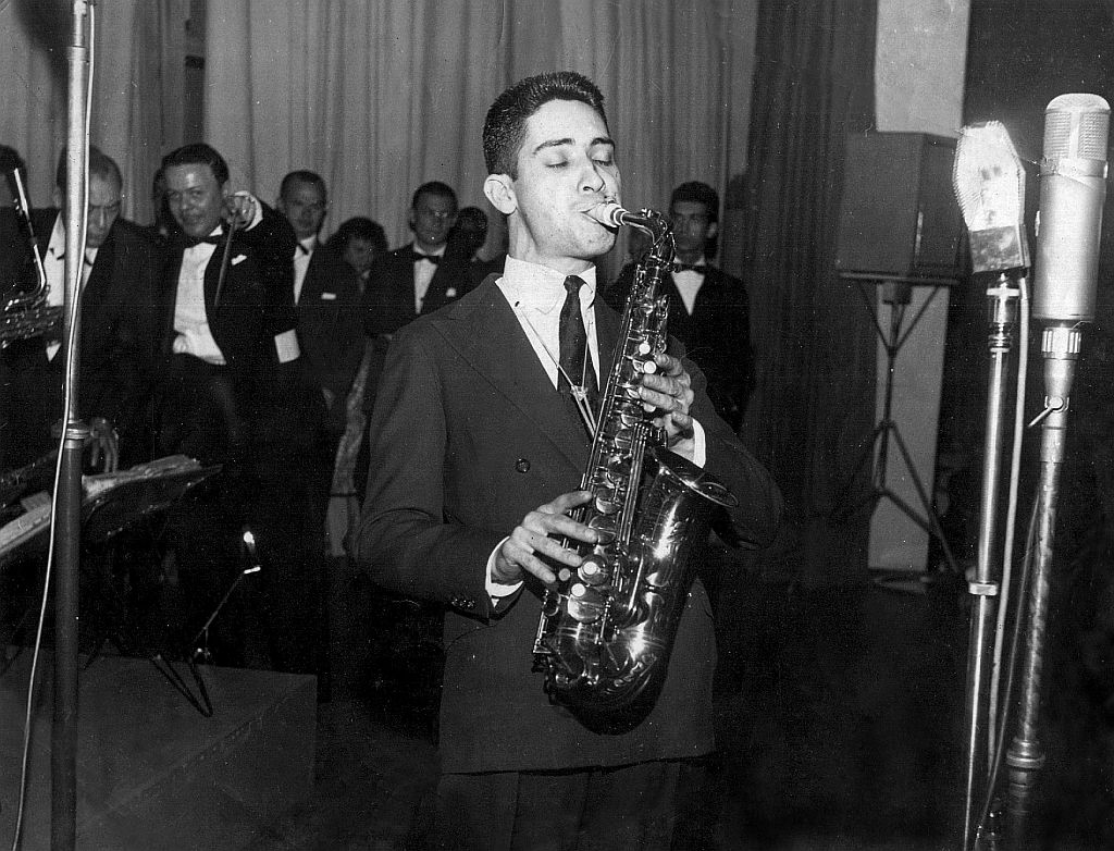 Aos 21 anos, o saxofonista Casé excursionou pelo Oriente Médio e Europa. Tocava em boates e salões de baile | Arquivo/ Gazeta do Povo