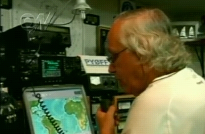 O rádio-amador André Sampaio forneceu as primeiras informações sobre os objetos encontrados no oceano | Reprodução/Globo News