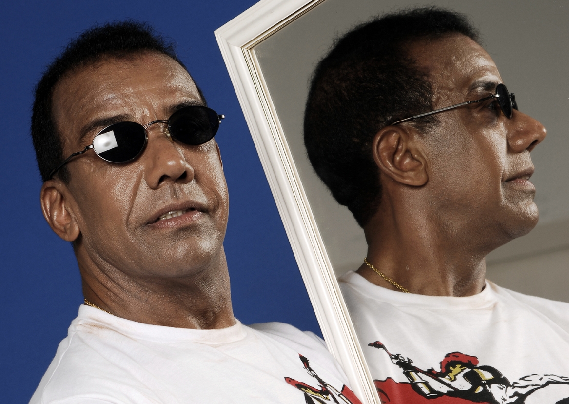 Jorge Benjor se apresenta neste sábado (27), às 21h | Divulgação