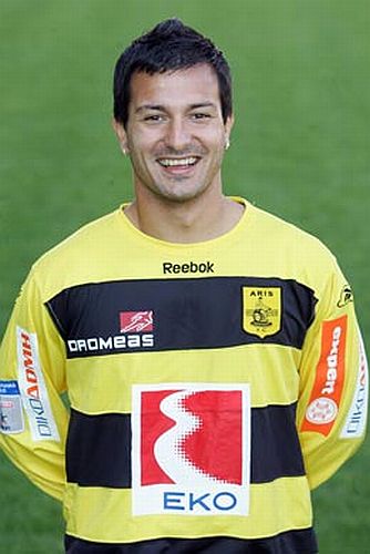 Direção coxa-branca aguarda assinatura de Thiago Gentil para anunciar jogador como reforço | Divulgação / Aris FC