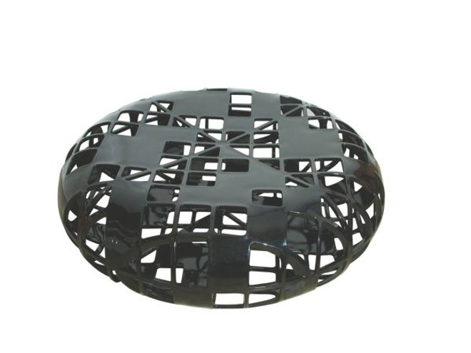 As mesas de polipropileno ajudam a compor ambientes descontraídos. R$ 8.823, na Inove | 