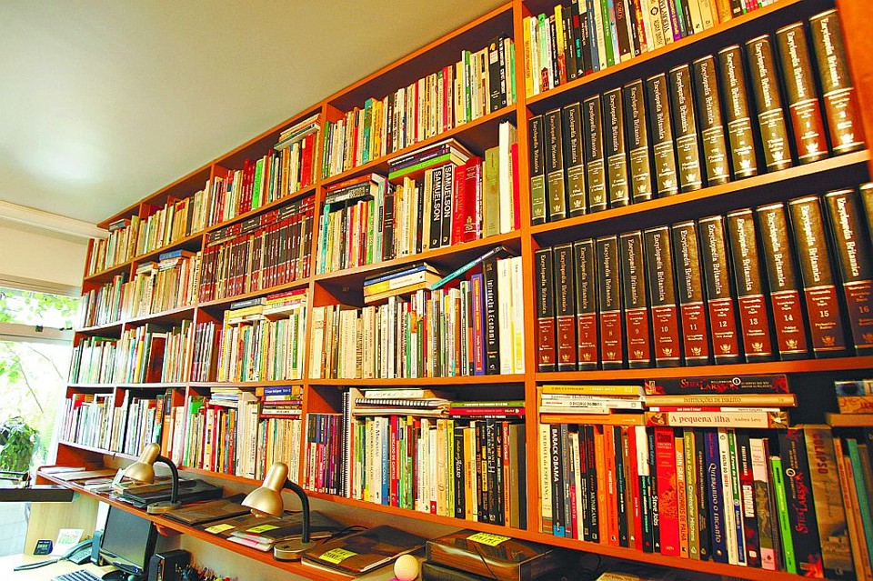 Os motivos que levam alguém a acumular livros são muitos, mas sempre pessoais | Ivonaldo Alexandre/Gazeta do Povo