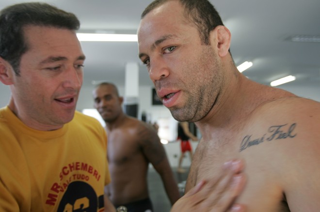 Rudimar (à esquerda) com Wanderlei Silva: mestre da Chute Boxe acredita neste e em outros ex-pupilos que estão no UFC |