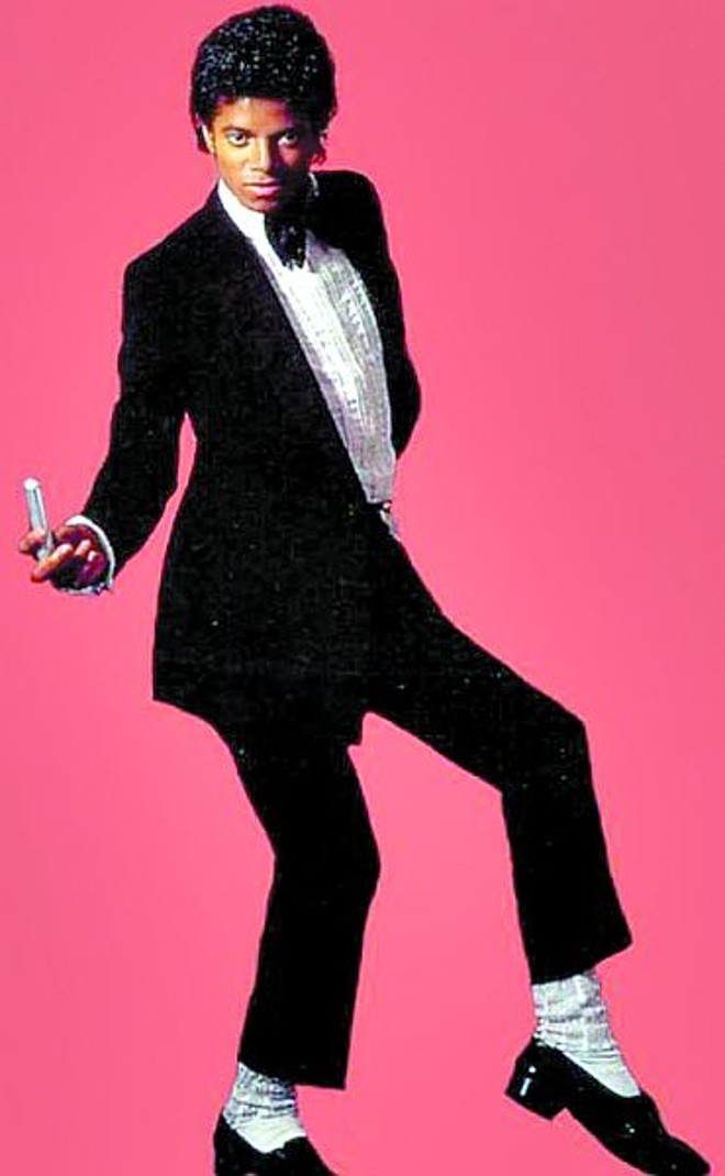 Foto de divulgação do álbum Off the Wall, primeiro grande sucesso de Michael Jackson depois de adulto | 