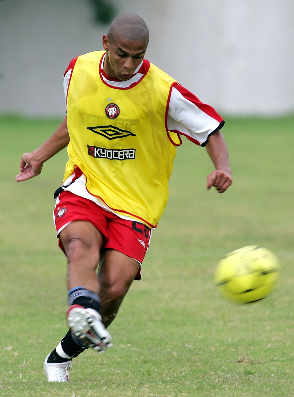 Jancarlos, na época de Furacão: ala pode ter de pagar alto valor ao Atlético pela sua saída unilateral em 2008 | Daniel Castellano / Gazeta do Povo