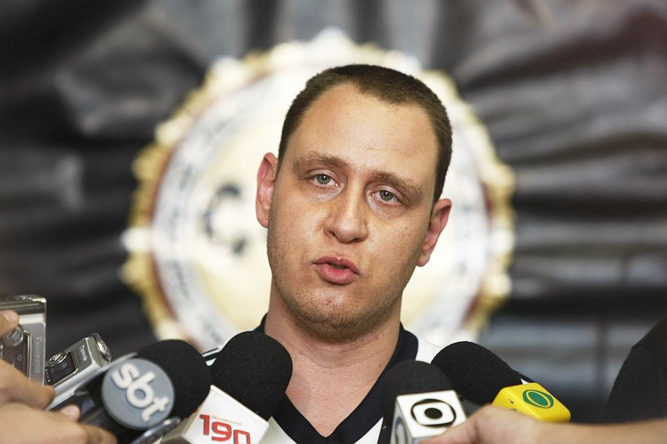 Acusado de mandar matar casal em festa neonazista sai da cadeia Ricardo Barollo, depois de sua prisão: economista é acusado de tentar criar, junto com seus correligionários um novo país, sem judeus, negros e homossexuais, chamado Neuland | Jonathan Campos/Gazeta do Povo/Arquivo