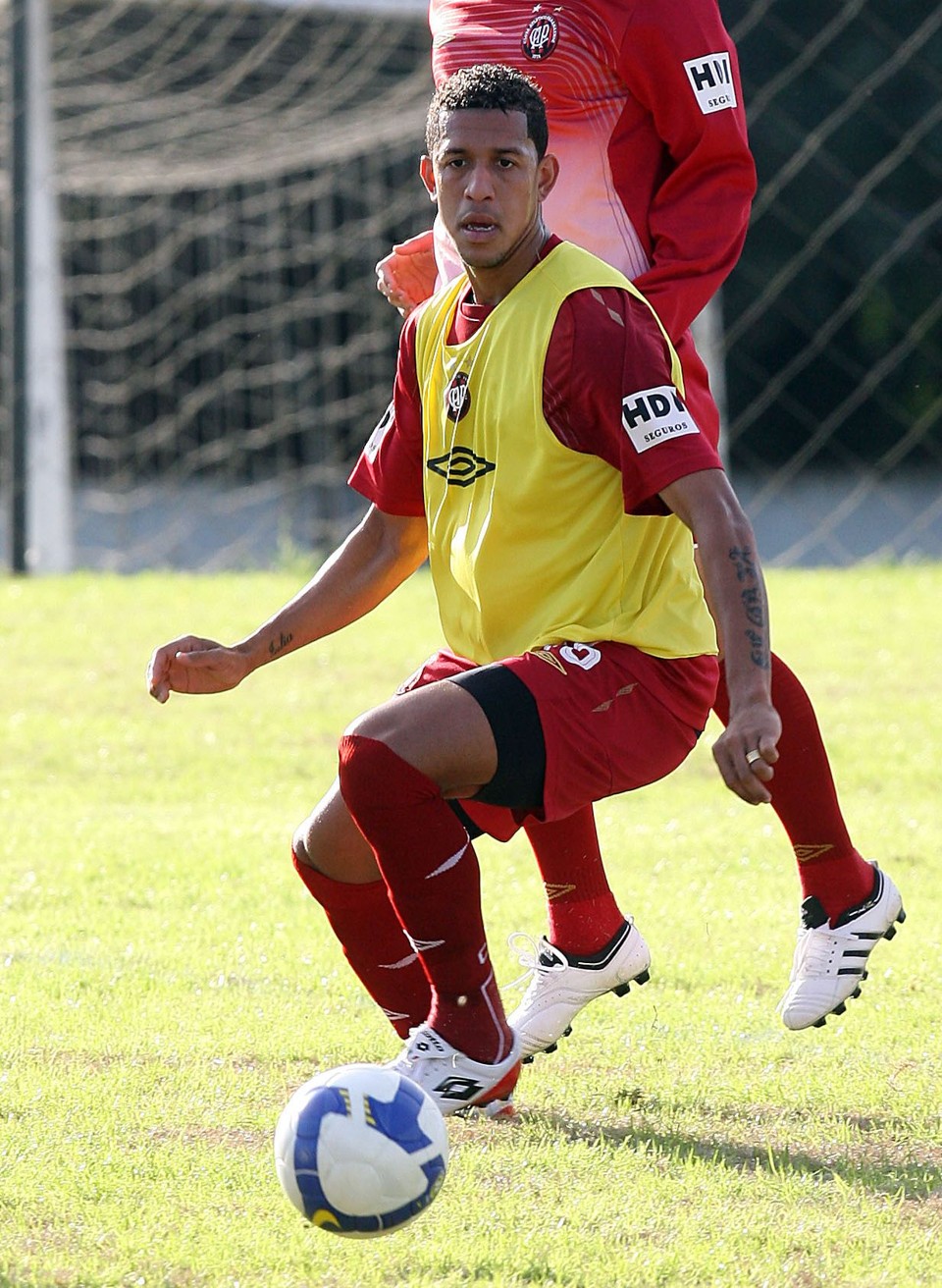 Antônio Carlos fica à disposição de Waldemar Lemos, que ganha opções e pode até retomar 3-5-2 | Hedeson Alves / Gazeta do Povo