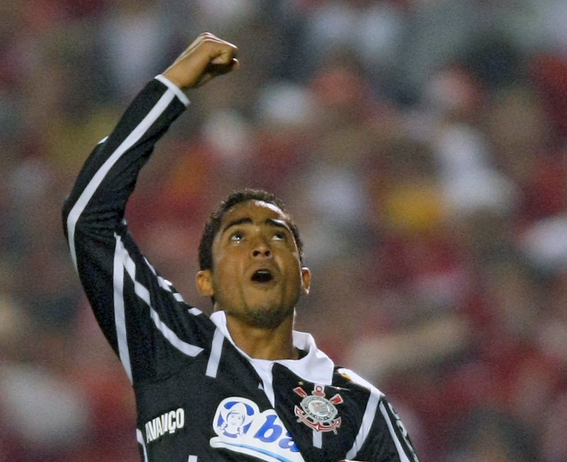 Jorge Henrique marcou o primeiro gol do Corinthians contra o Inter | Jefferson Bernardes / AFP