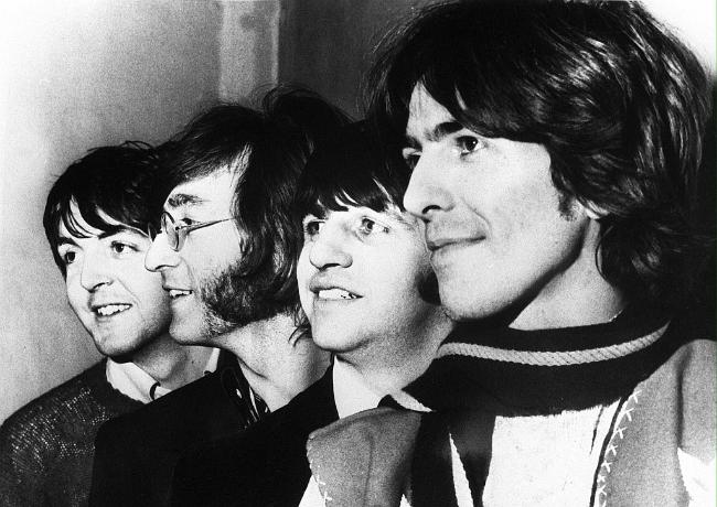 Paul McCartney, John Lennon (1940-1980), Ringo Starr e George Harrison (1943-2001): um abismo emocional separava o quarteto de Liverpool nas gravações do álbum Abbey Road | AFP