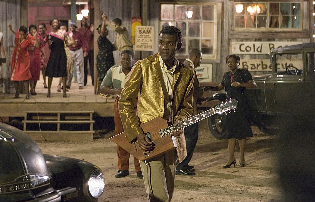 Um guitarrista roqueiro, tido como delinquente, é a salvação para um bar à beira da falência | Divulgação