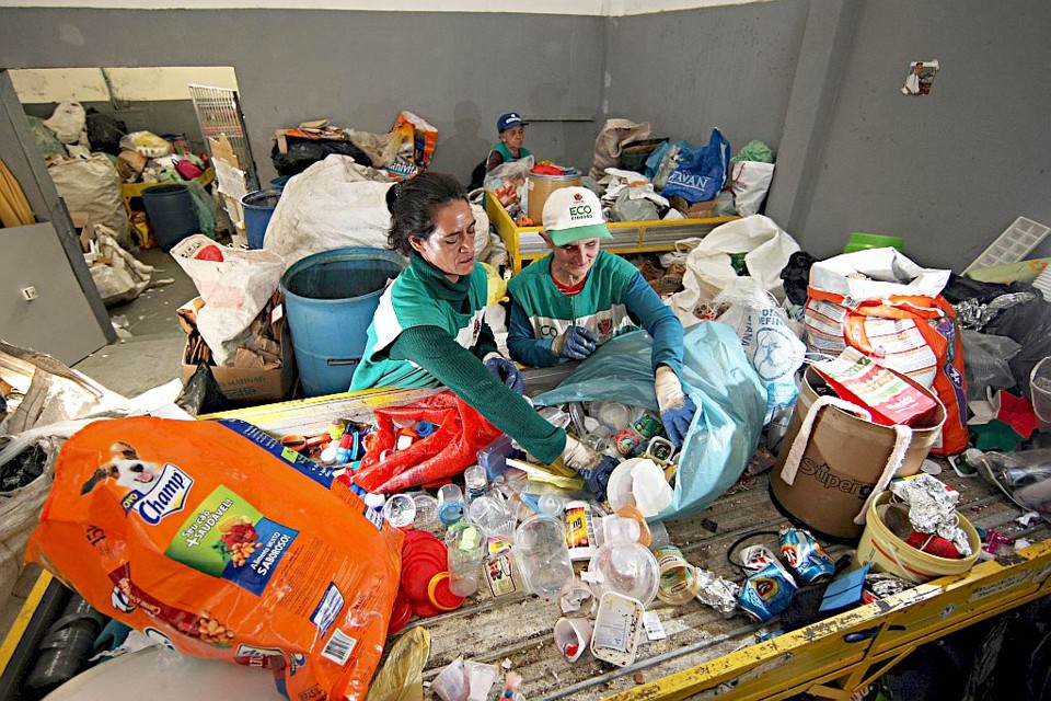 Parque de Reciclagem do Pinheirinho: organização e infraestrutura | Albari Rosa/Gazeta do Povo