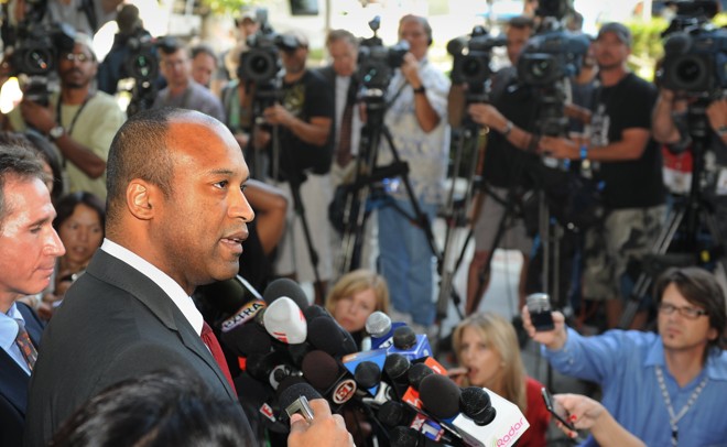 Advogado da família Jackson, Londell McMillan, diz que juiz do Tribuinal Superior de Los Angeles manteve decisão do testamento | 