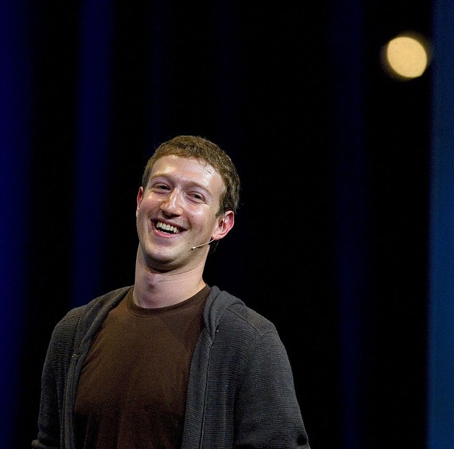 Mark Zuckerberg é descrito em livro como um jovem ganancioso, que teria roubado informações de colegas para criar o Facebook | 