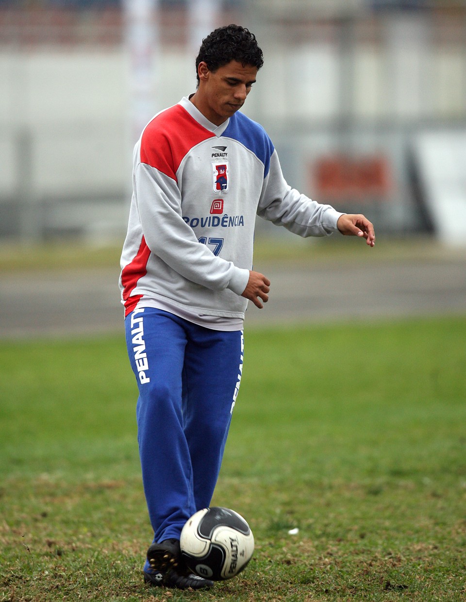 Assediado, lateral Murilo não tem propostas oficiais para sair no Tricolor neste momento | Hedeson Alves / Gazeta do Povo