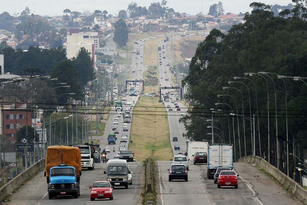 Obras no trecho norte da Linha Verde são consideradas mais complicadas por causa de viadutos | Marcelo Elias/Gazeta do Povo