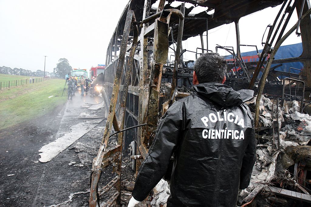 Laudo que apontará as possíveis causas da batida sairá em um mês | Henry Milléo/Gazeta do Povo