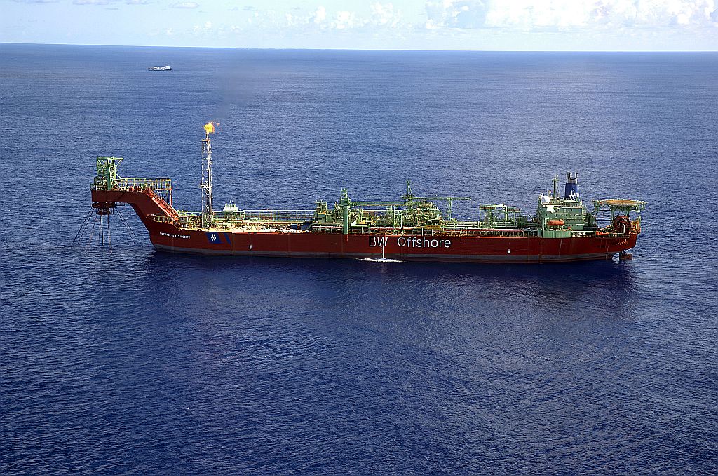 Navio-plataforma Cidade de São Vicente, o primeiro a tirar óleo do campo de Tupi | Agência Petrobras