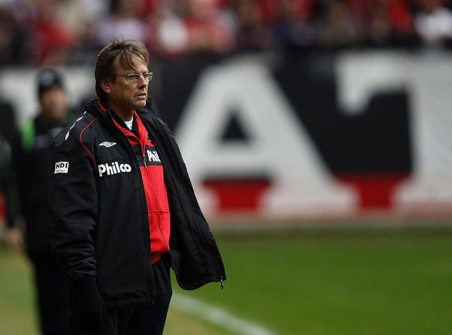 Waldemar Lemos terá já a partir de amanhã o reforço de Alex Mineiro, mas provavelmente perderá Rafael Santos nesta semana | Rodolfo Bührer/Gazeta do Povo