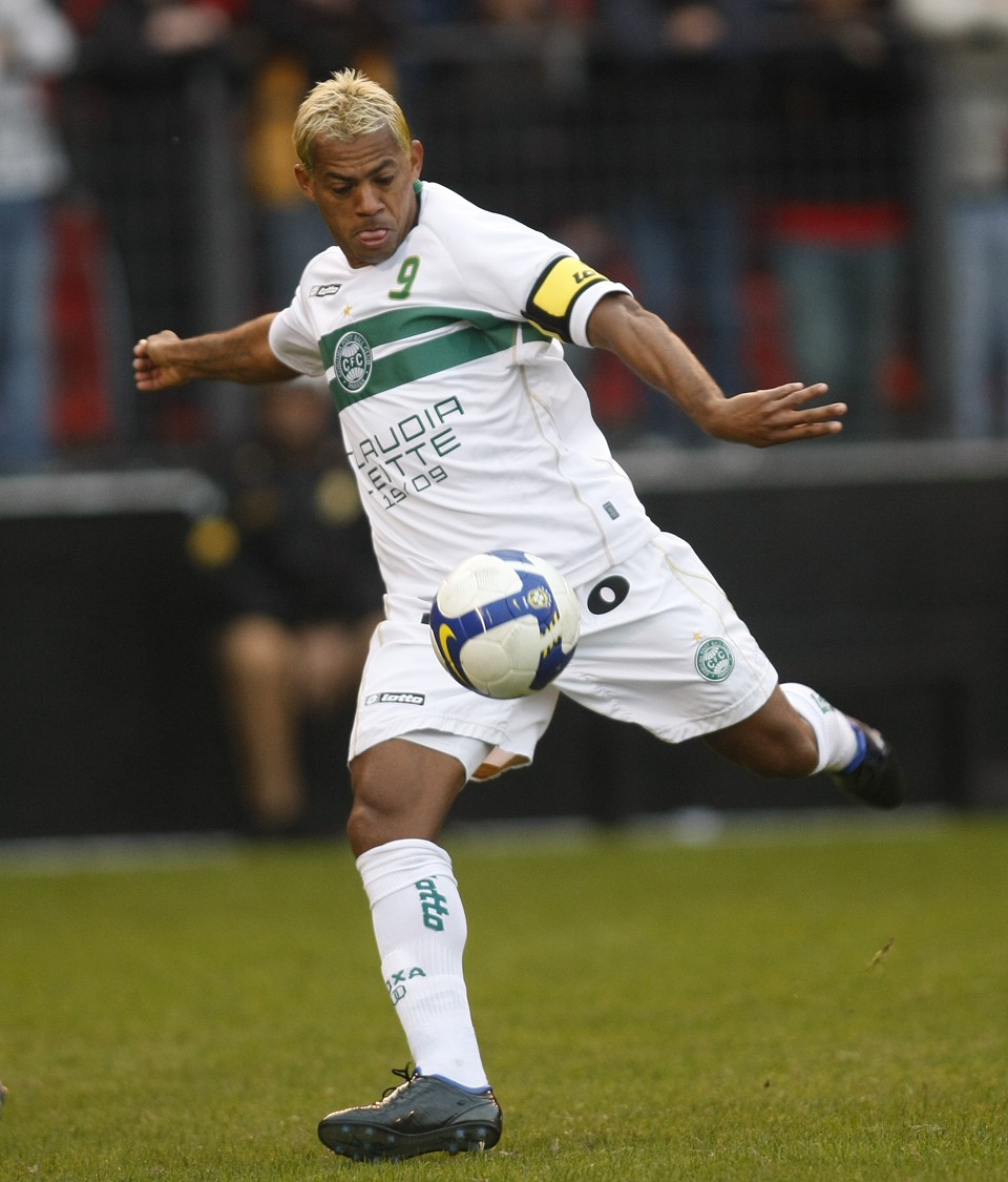 Fora do próximo jogo, Marcelinho vem sendo principal nome ofensivo do Coxa na Série A, apesar de ser meia de origem | Rodolfo Bührer / Gazeta do Povo
