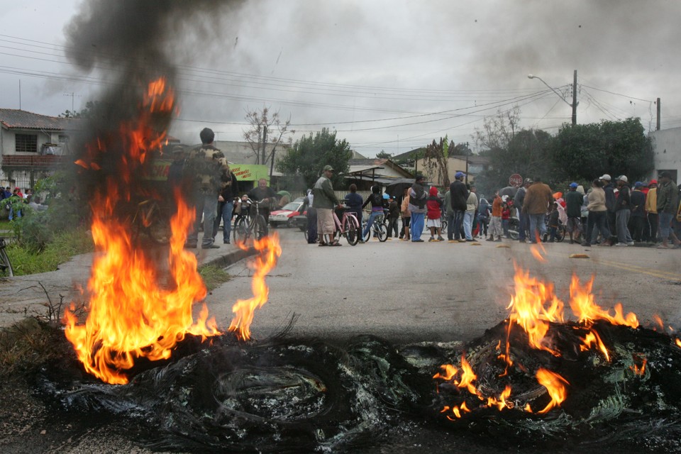 População reclama que enchentes são recorrentes na região | Daniel Castelhano/Gazeta do Povo