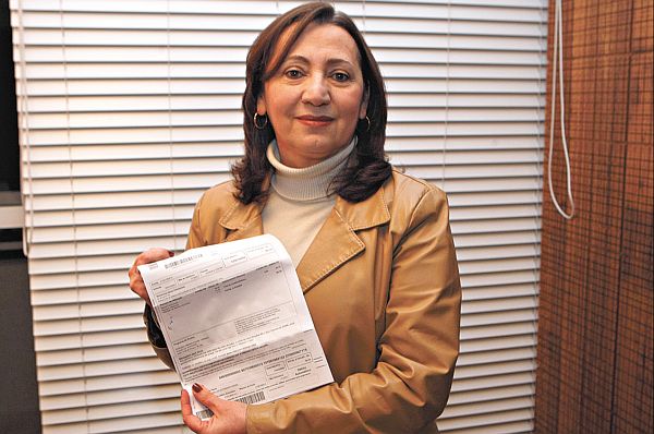 Marialice e a conta telefônica: serviços cobrados todo mês por uma empresa que ela nem conhecia | Pedro Serapio/Gazeta do Povo