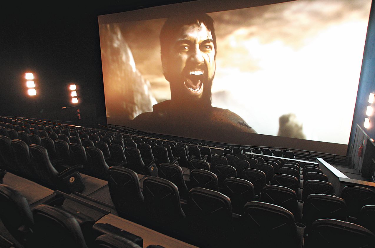 Tela com 16 metros de altura, superfície de 300 m2 e som com potência de 12 mil watts: experiência no IMAX é impressionante | Hedeson Alves/Gazeta do Povo