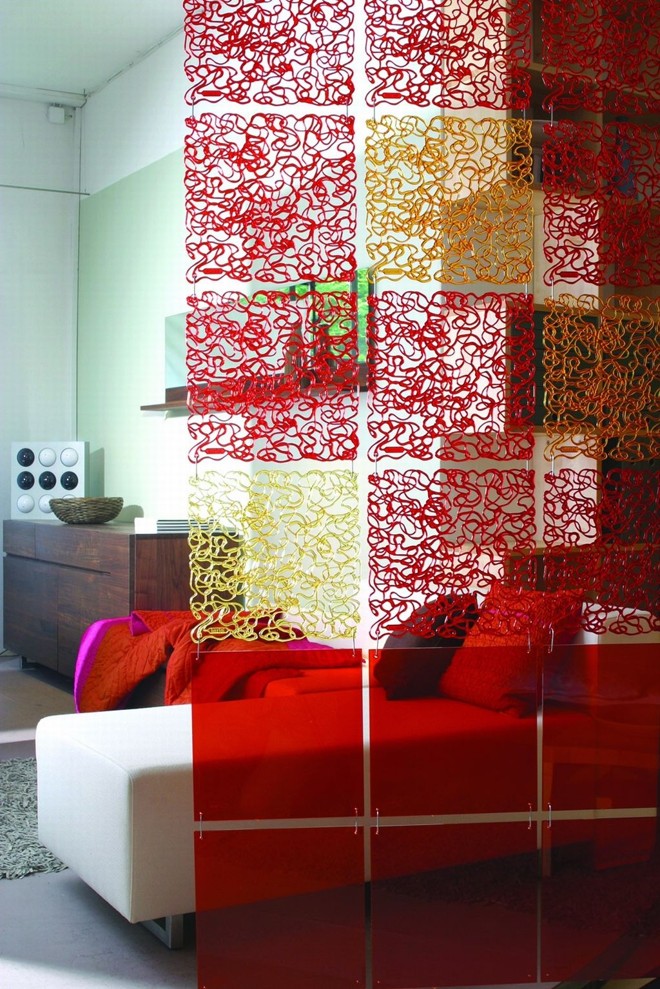 As placas em gel da Koziol, importadas pela Koisas & CO, são uma opção para dividir ambientes. R$ 31 cada placa. | 