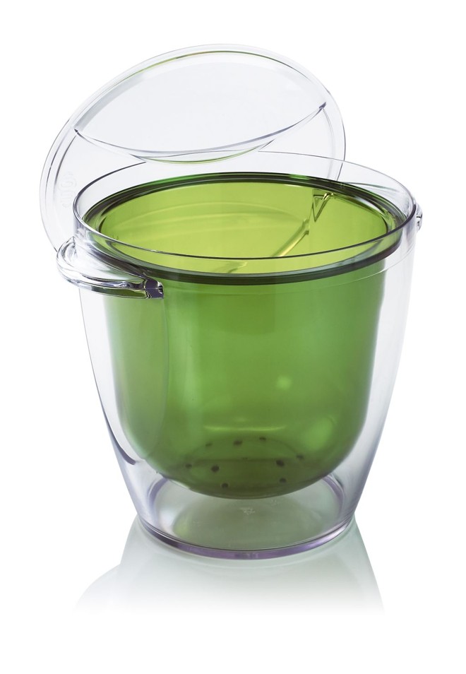 Balde para gelo da marcaMartiplast. Fabricado em várias cores, por R$ 63 | 